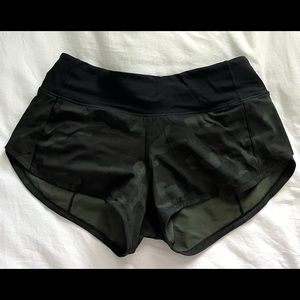 LULULEMON SPEED UP 2.5” SHORTS